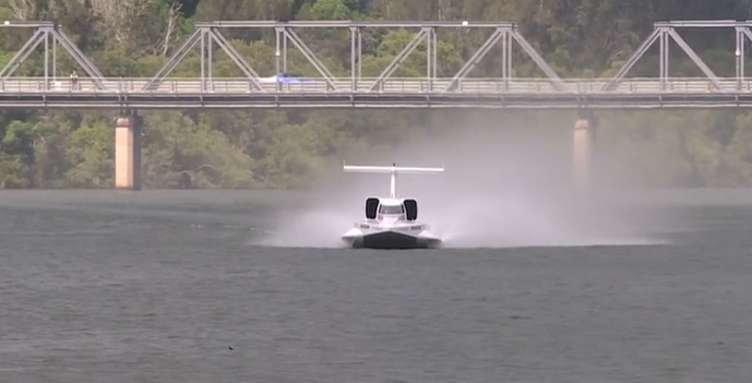 David Warby back on the Manning River for world water speed record testing